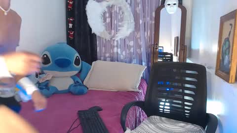 Snapshot of superasian143xx chatting on 02-09-25, 06:26 GAY online show from 02-09-25, 06:26