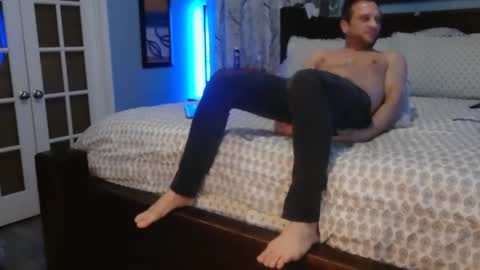 Snapshot of superbronnon chatting on 01-15-25, 02:17 Superbronnon online show from 01-15-25, 02:17