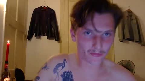 Snapshot of superhardxxxx chatting on 11-18-25, 07:07 Ctrl My Body online show from 11-18-25, 07:07