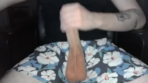 Snapshot of superhunglogan chatting on 09-13-25, 04:23 SuperHungLogan online show from 09-13-25, 04:23