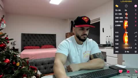 supermanboyxxl online show from 12-16-25, 07:02