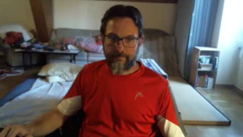 Snapshot of supersquirrel81 chatting on 09-18-25, 05:04 supersquirrel81 online show from 09-18-25, 05:04