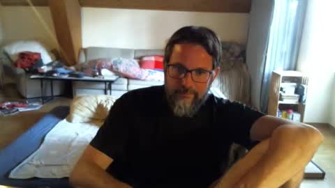 Snapshot of supersquirrel81 chatting on 09-20-25, 03:57 supersquirrel81 online show from 09-20-25, 03:57