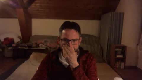 Snapshot of supersquirrel81 chatting on 11-09-25, 01:37 supersquirrel81 online show from 11-09-25, 01:37