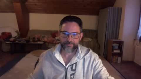 Snapshot of supersquirrel81 chatting on 11-16-25, 04:01 supersquirrel81 online show from 11-16-25, 04:01