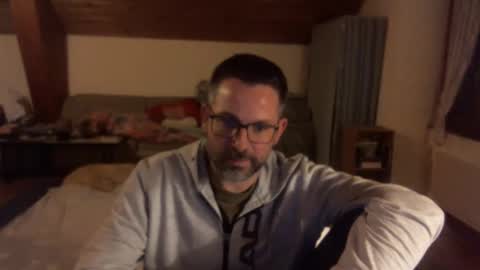 Snapshot of supersquirrel81 chatting on 11-24-25, 07:02 supersquirrel81 online show from 11-24-25, 07:02