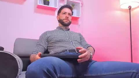 supreme_alpha_ online show from 12-01-25, 08:47