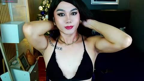 Snapshot of supreme_deity chatting on 10-22-25, 10:26 DIANNA online show from 10-22-25, 10:26