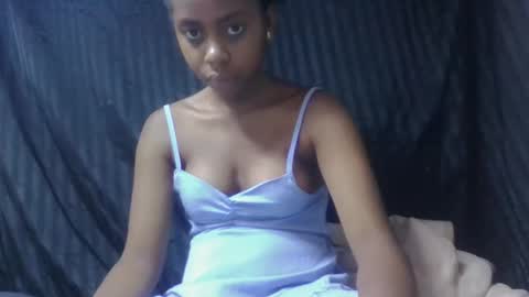 Snapshot of surbelle chatting on 01-13-26, 08:08 surbelle online show from 01-13-26, 08:08