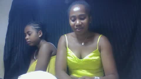 Snapshot of surbelle chatting on 01-14-26, 06:13 surbelle online show from 01-14-26, 06:13