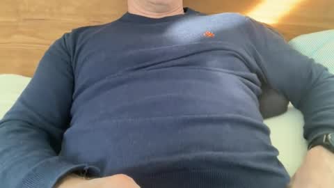 surfstar81 online show from 11-23-25, 08:36