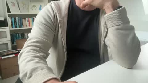 surfstar81 online show from 12-18-25, 08:53