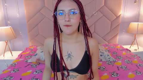 Susan Cotton online show from 12-16-25, 03:44