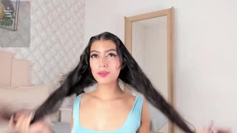 Snapshot of susana__sanchez chatting on 02-25-25, 11:19 SUSANA online show from 02-25-25, 11:19