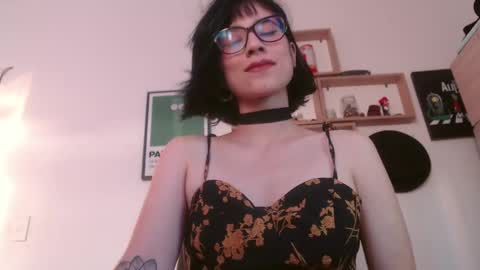 susana_w online show from 10-04-25, 10:30