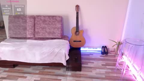 Susana hendrix    online show from 02-02-26, 06:28