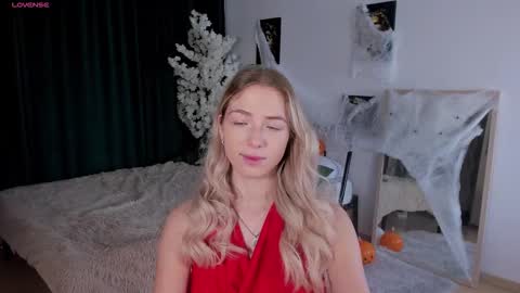 Snapshot of susanmimi chatting on 10-29-25, 03:53 Susan online show from 10-29-25, 03:53