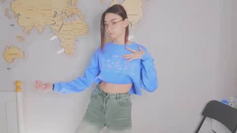 Snapshot of susannahtrojahn chatting on 02-05-26, 11:26 susannahtrojahn online show from 02-05-26, 11:26