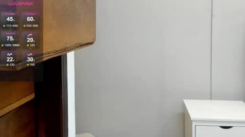 Amelia  online show from 11-16-25, 12:55