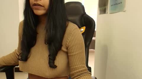 Susan Rhodes online show from 11-10-25, 01:32