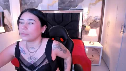 susanvilla online show from 11-17-25, 06:03