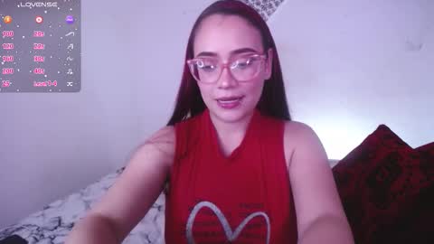 Snapshot of susanzoro99 chatting on 11-10-25, 08:57 Susan online show from 11-10-25, 08:57