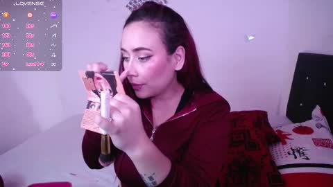 Snapshot of susanzoro99 chatting on 11-12-25, 09:10 Susan online show from 11-12-25, 09:10