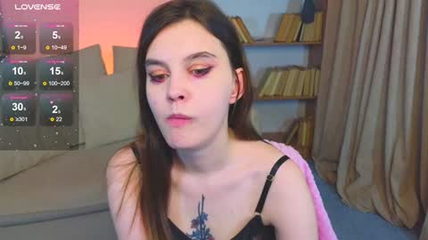 Snapshot of susiemorris chatting on 02-08-25, 05:40 Susie online show from 02-08-25, 05:40