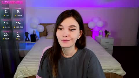 Snapshot of susiemorris chatting on 02-25-25, 08:14 Susie online show from 02-25-25, 08:14