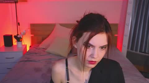 Susie online show from 11-21-25, 10:03