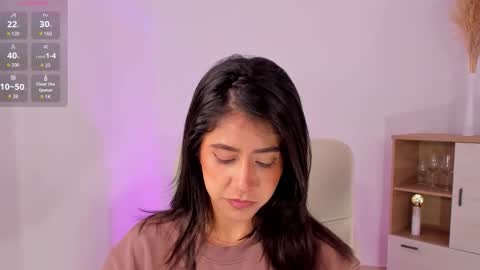 Snapshot of sussan_monroe chatting on 01-18-26, 09:24 Sussan Monroe online show from 01-18-26, 09:24