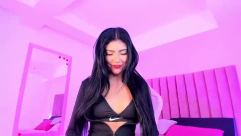 Sussan Nicole  online show from 10-29-25, 12:18