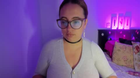 Snapshot of sussanmiller_ chatting on 02-24-25, 01:21 sussanmiller_ online show from 02-24-25, 01:21