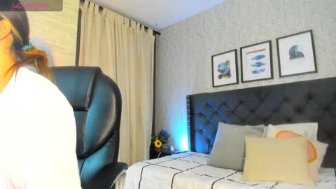   online show from 01-09-25, 12:30