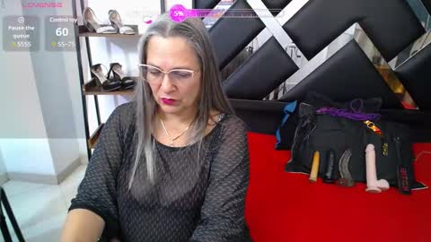 Sussy  online show from 03-11-25, 03:48