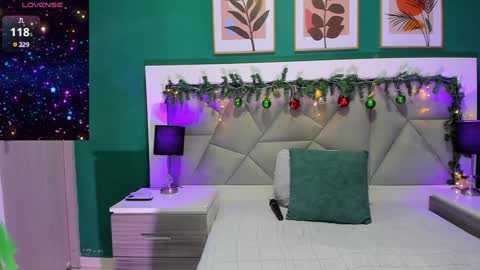 Sussy online show from 12-19-24, 03:52