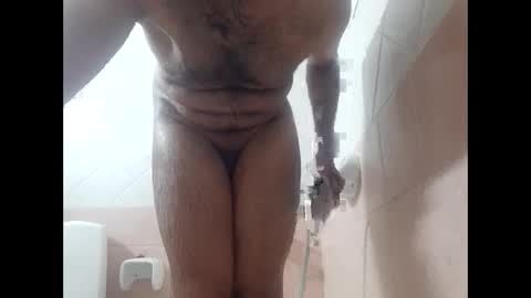 Snapshot of suxc69 chatting on 12-15-25, 02:38 sexindi007 online show from 12-15-25, 02:38