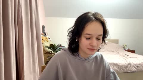 Lilu online show from 09-29-25, 06:35