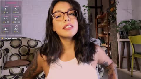 Suzie online show from 01-12-25, 10:22