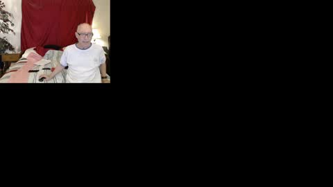Snapshot of suziparkercd chatting on 03-08-25, 06:26 suziparkercd online show from 03-08-25, 06:26