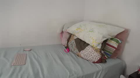 Snapshot of suzyitsstunning23 chatting on 11-15-25, 02:20 suzy online show from 11-15-25, 02:20