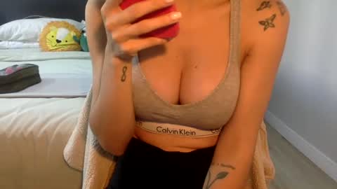 The real sugar baby   Suzy Summer   online show from 12-27-24, 12:01