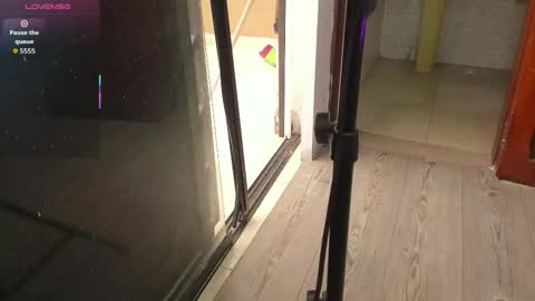 Snapshot of sven_basquiat chatting on 02-08-26, 07:28 Sven online show from 02-08-26, 07:28