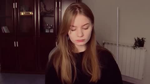 Eva online show from 11-13-25, 05:28