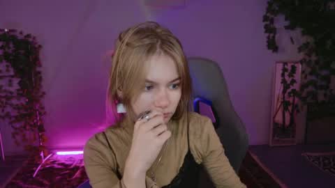 Eva online show from 11-16-25, 05:02