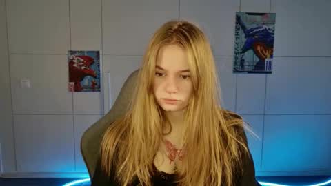 Eva online show from 11-19-25, 05:18