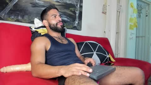 Snapshot of sweatyhairypig1 chatting on 10-20-25, 11:38 joel bliss online show from 10-20-25, 11:38