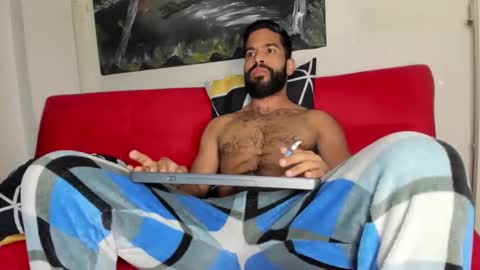 Snapshot of sweatyhairypig1 chatting on 11-02-25, 05:54 joel bliss online show from 11-02-25, 05:54