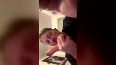 Logan Steele online show from 11-25-25, 08:14