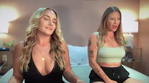 Swedish Candii online show from 11-23-25, 02:44